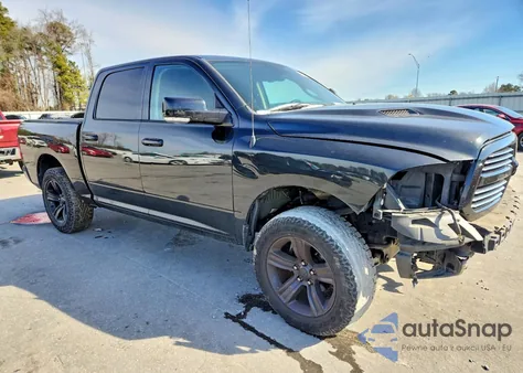 2015 Ram 1500 Sport z USA, uszkodzony, nr VIN 1C6RR7MT1FS786762